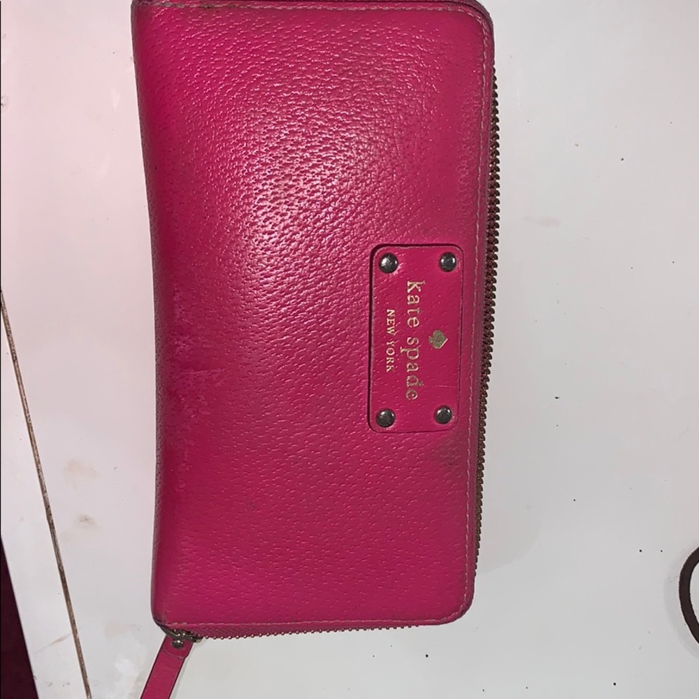 Kate Spade zipper wallet